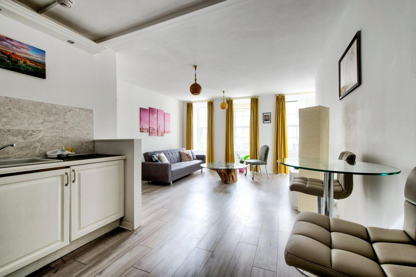 Guestready - Bright & Airy 1Br Flat In Center Leilighet Edinburgh Eksteriør bilde
