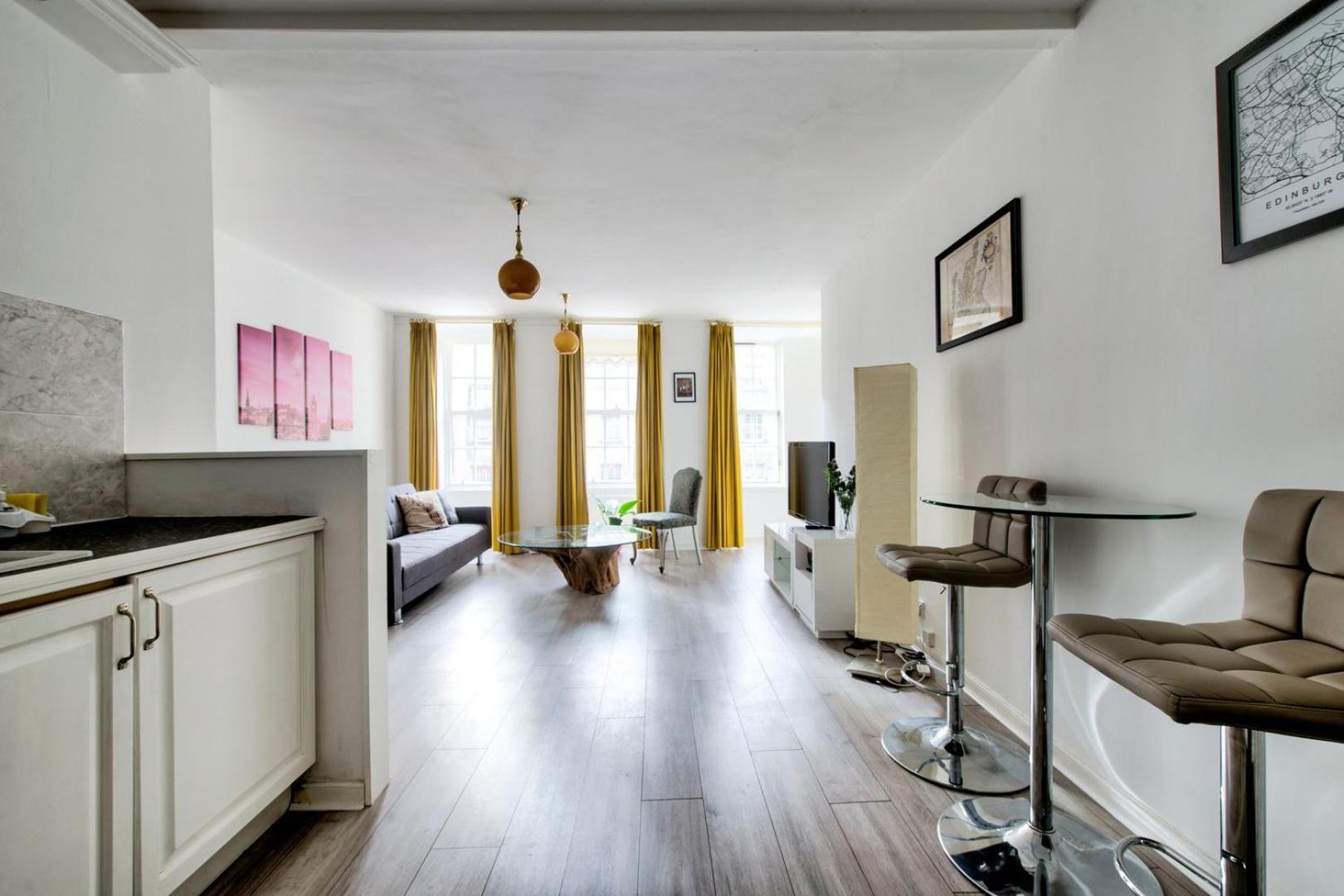 Guestready - Bright & Airy 1Br Flat In Center Leilighet Edinburgh Eksteriør bilde