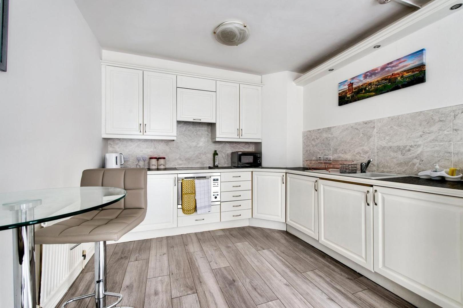 Guestready - Bright & Airy 1Br Flat In Center Leilighet Edinburgh Eksteriør bilde